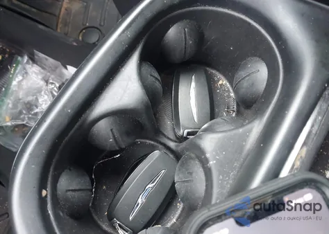 2018 Chrysler Pacifica Touring L z USA, uszkodzony, nr VIN 2C4RC1BG0JR354803